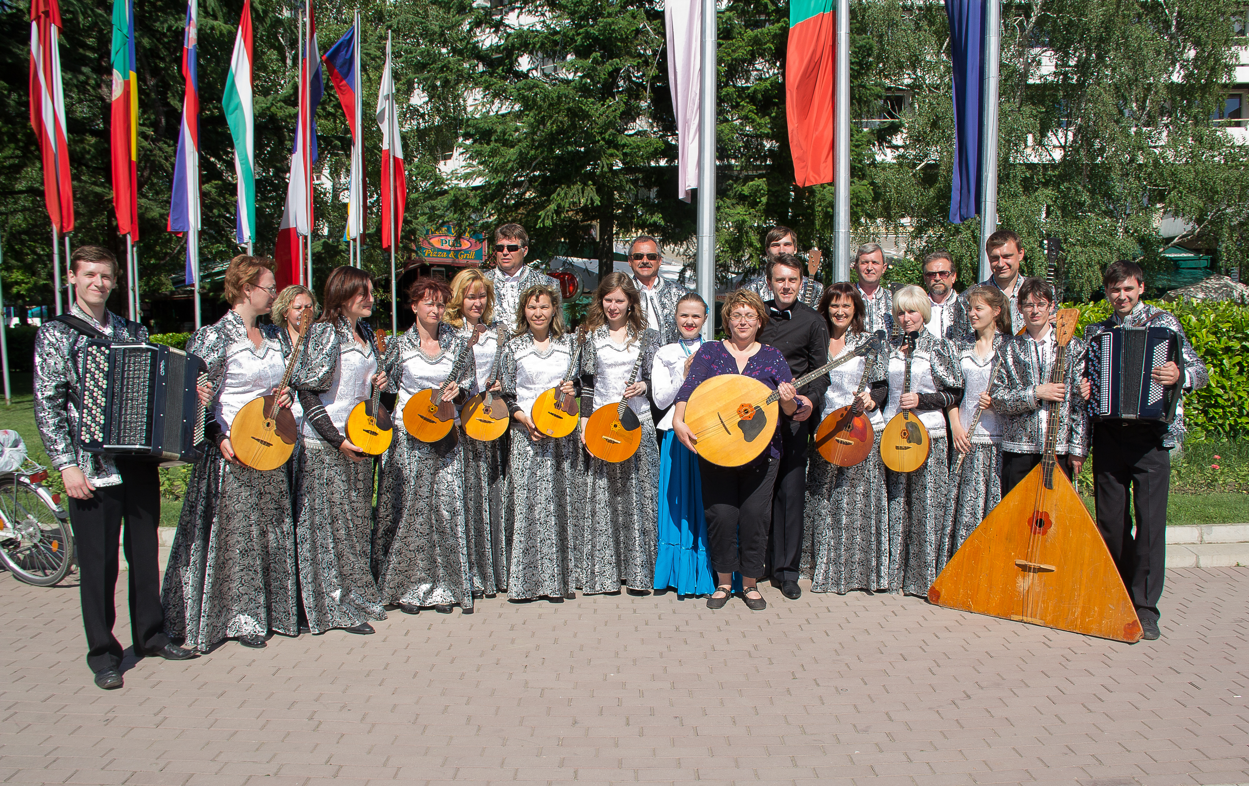 Оркестр русских народных инструментов Тольяттинской филармонии в Болгарии